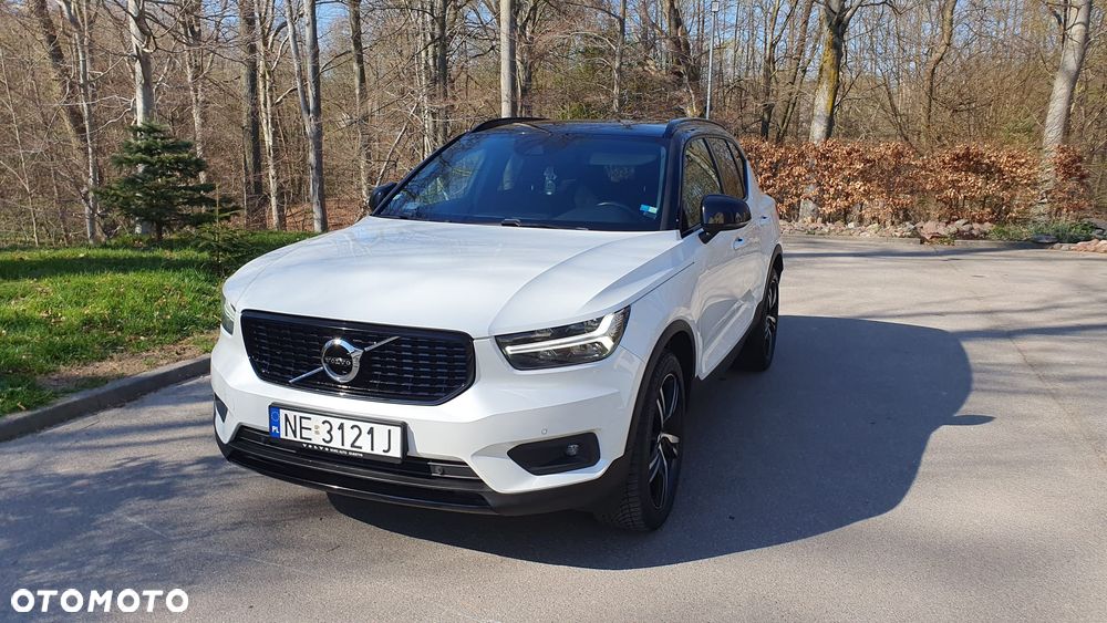 Volvo XC 40 T4 R-Design - 1