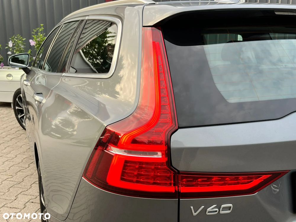 Volvo V60 D4 Momentum Pro - 34