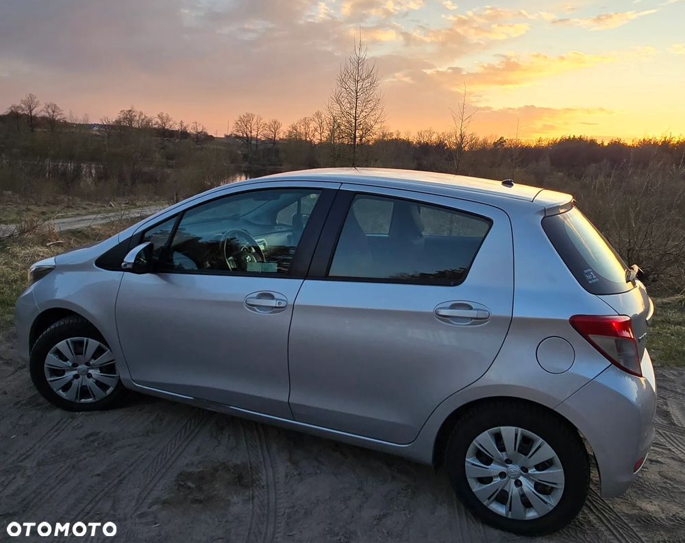 Toyota Yaris 1.0 Active - 8