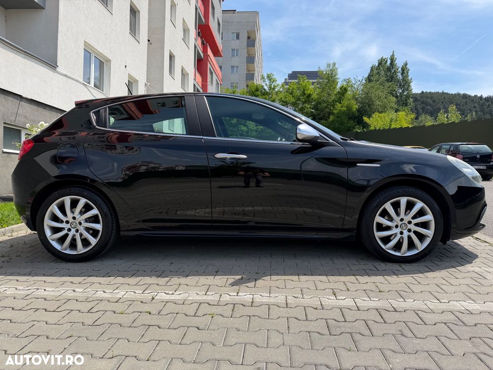 Alfa Romeo Giulietta 1.4 T-Jet Distinctive - 10