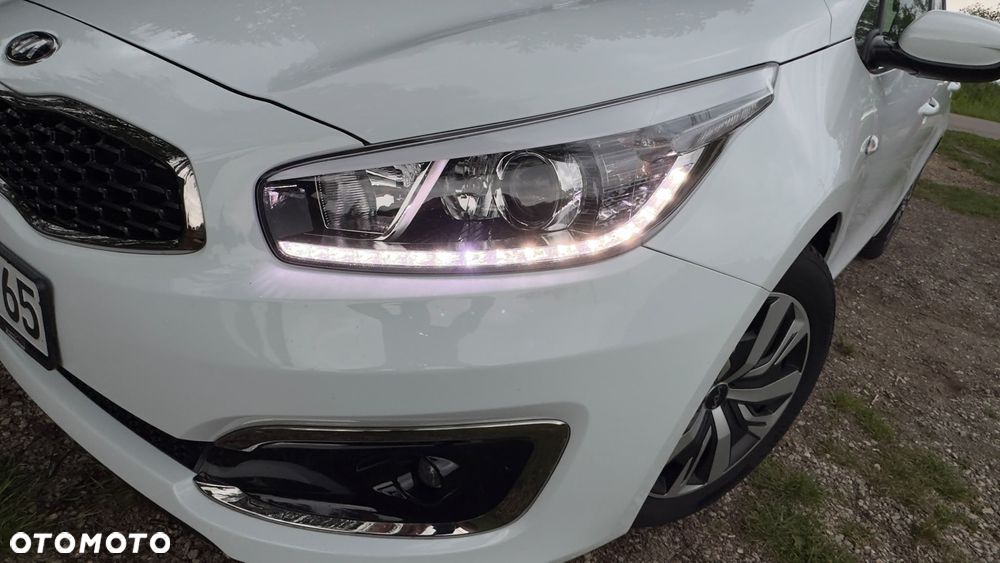 Kia Ceed - 30