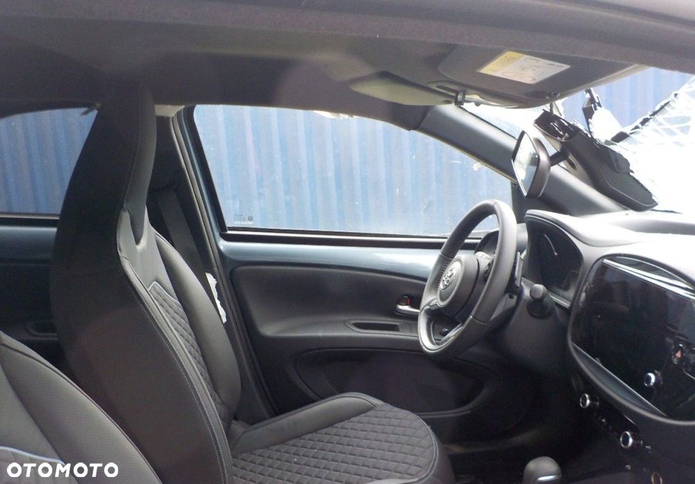 Toyota Aygo X - 16