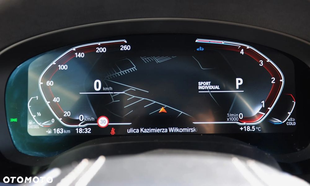 BMW Seria 5 520d mHEV - 37
