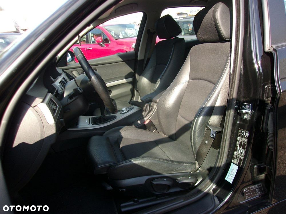 BMW Seria 3 - 14