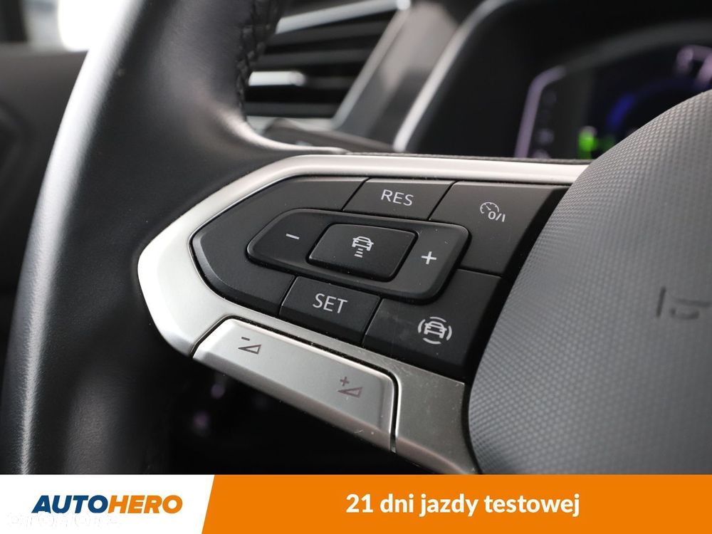 Volkswagen Tiguan - 29