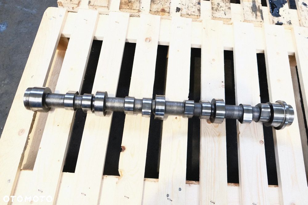 wałek rozrządu  liebherr D934 A7 kod 10127225, 7.014litra - 4