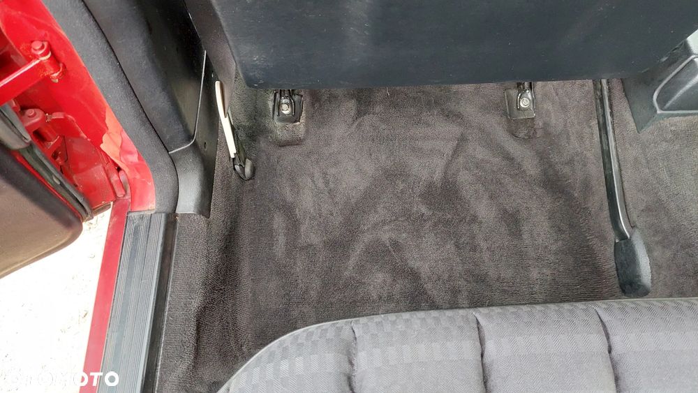 Mercedes-Benz W201 (190) - 21