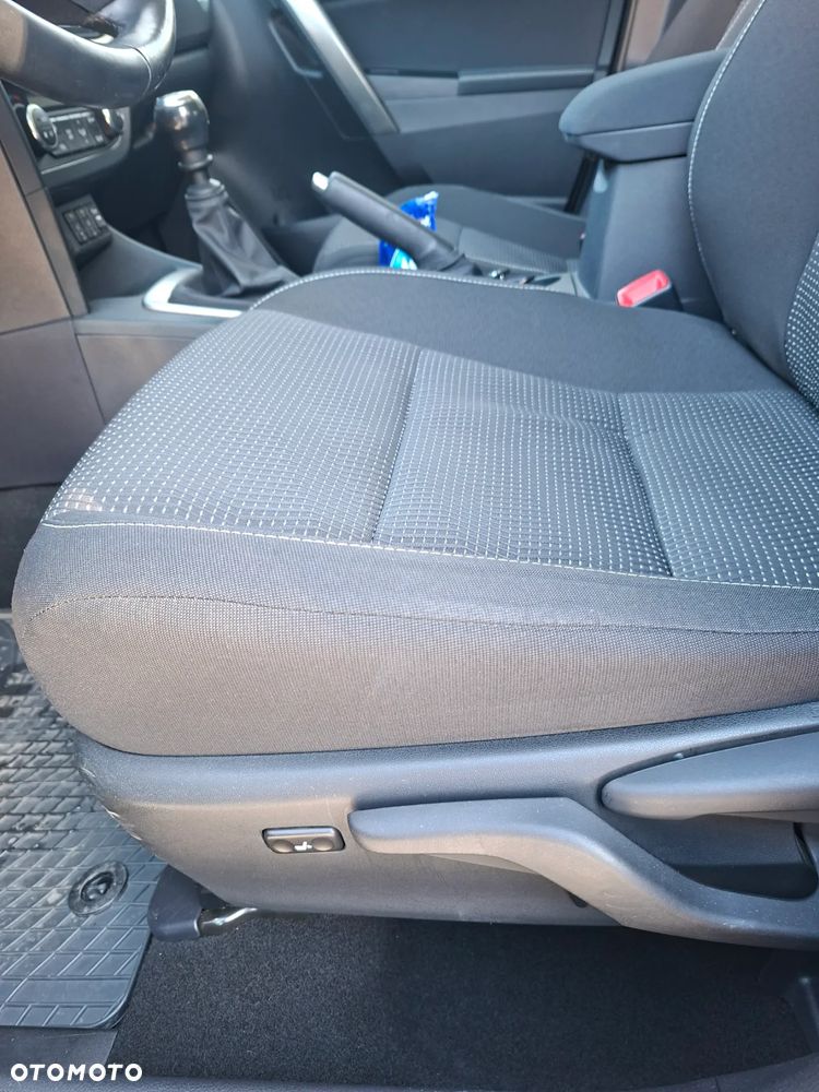 Toyota Auris 1.6 Premium - 12