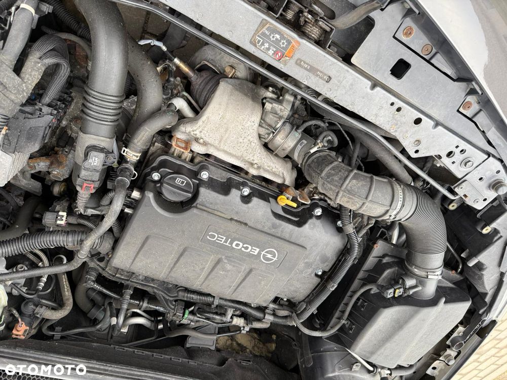 Opel Astra 1.4 Turbo Style - 18