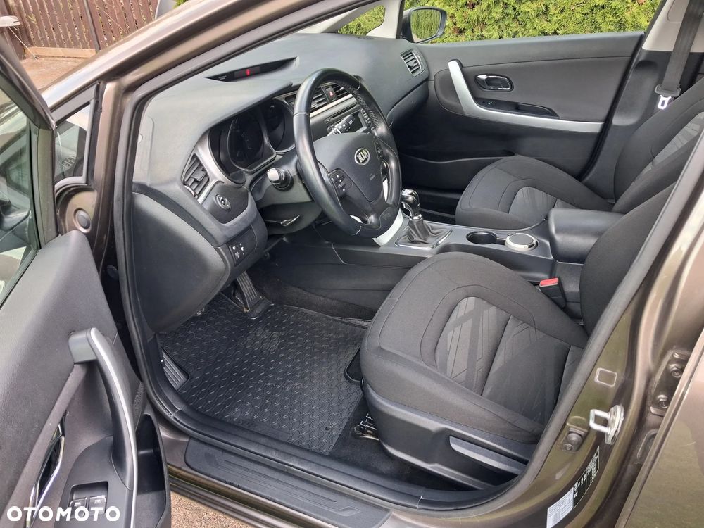 Kia Ceed 1.4 CVVT Attract - 5