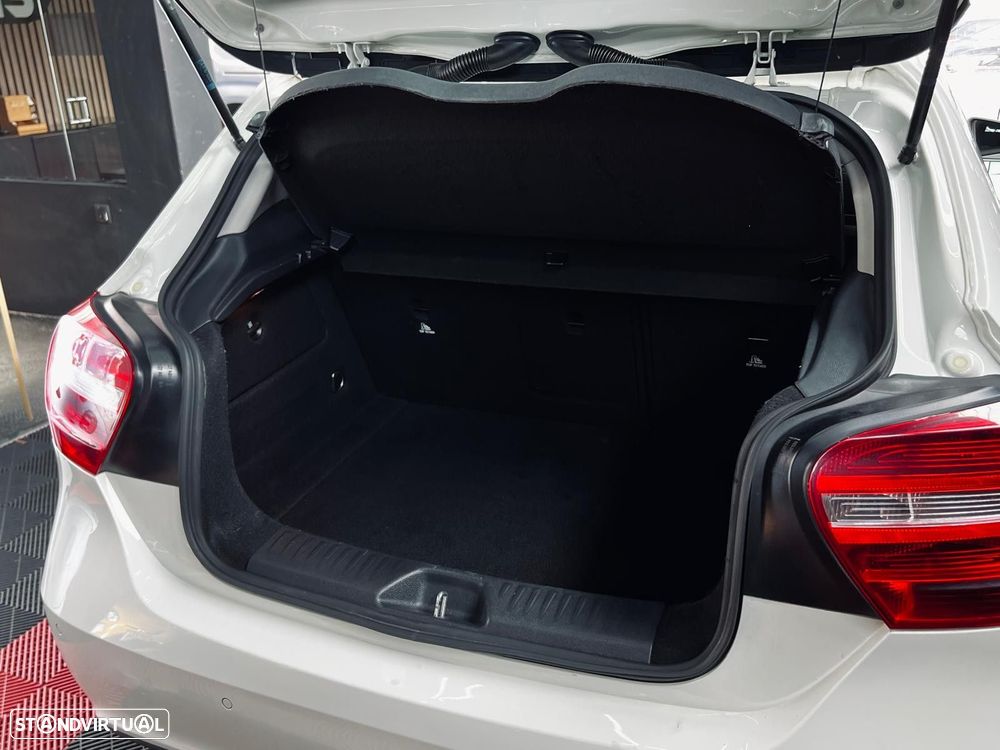 Mercedes-Benz A 180 d - 43