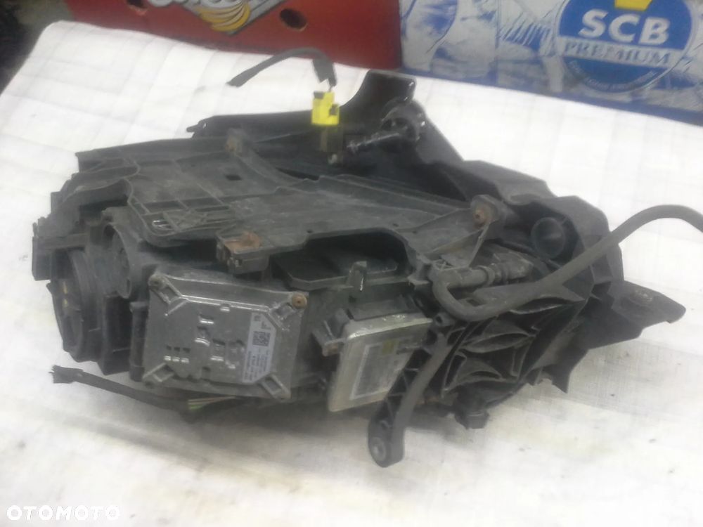Audi A4 B8 2011r. lampy przednie komplet Xenon 8K0941003 8K0941004 Europa - 32