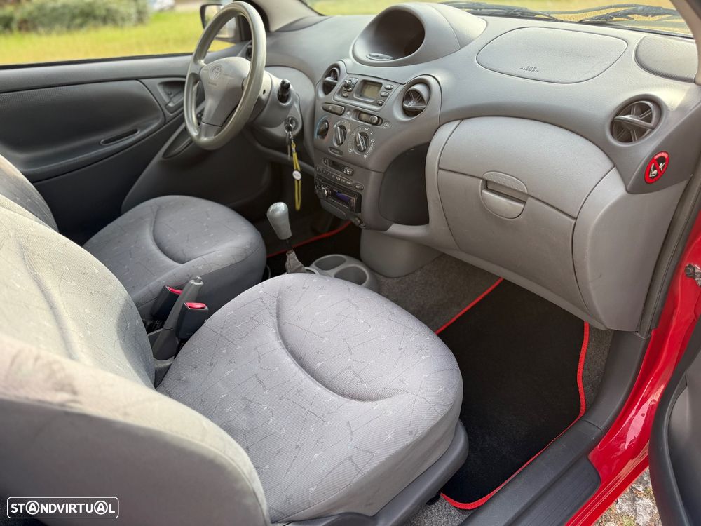 Toyota Yaris 1.0 Luna - 6