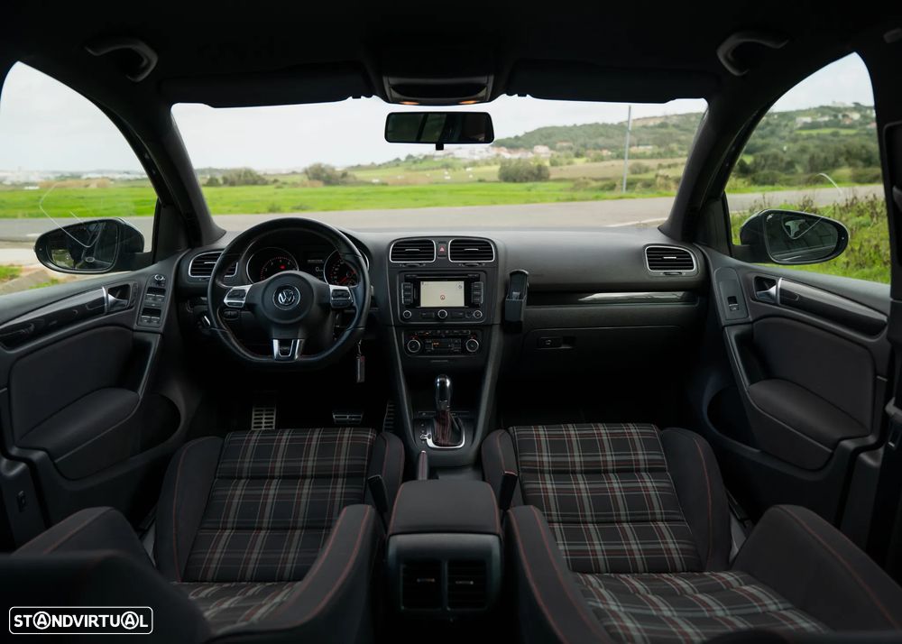 VW Golf 2.0 GTI DSG - 13