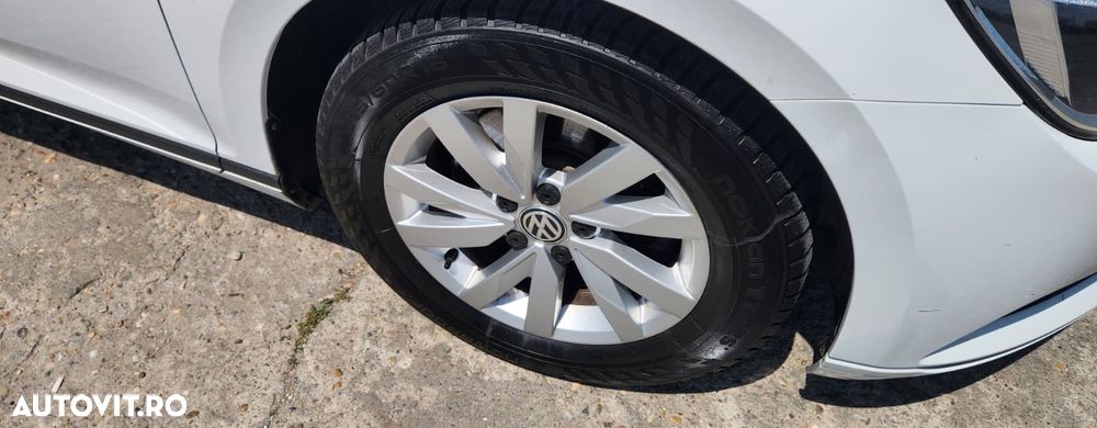 Volkswagen Passat 2.0 TDI Comfortline - 9