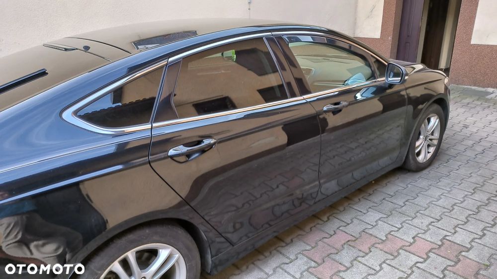 Ford Mondeo 2.0 TDCi Titanium PowerShift - 4