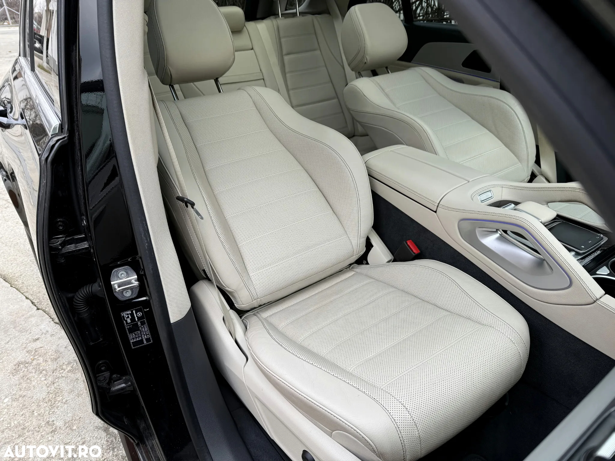 Mercedes-Benz GLE 300 d 4Matic 9G-TRONIC AMG Line - 12