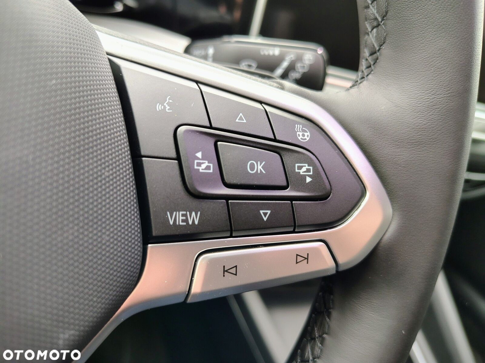 Volkswagen Golf - 13