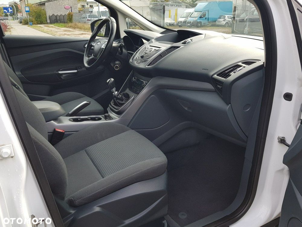 Ford C-MAX - 16