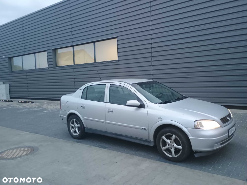 Opel Astra - 1
