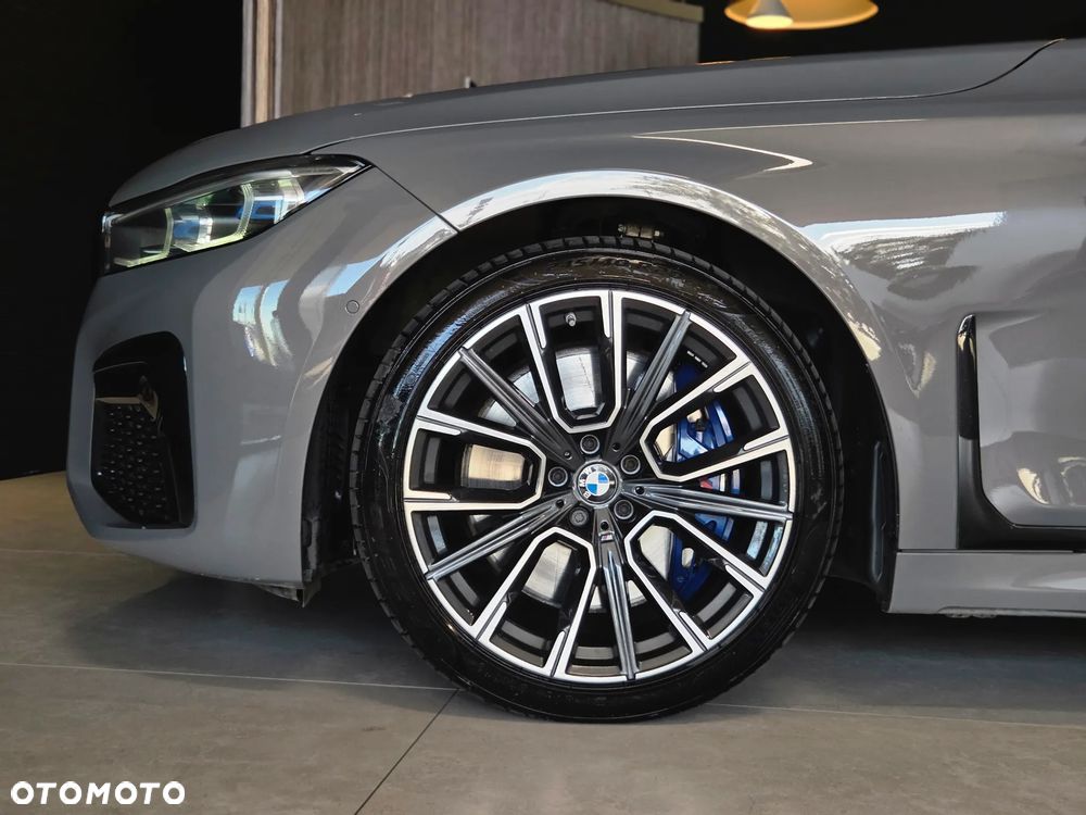BMW Seria 7 750i xDrive sport - 5