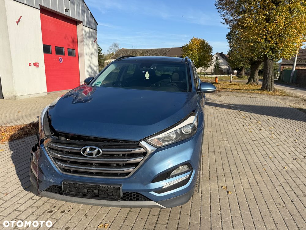 Hyundai Tucson 2.0 CRDi 4WD Automatik Advantage - 2