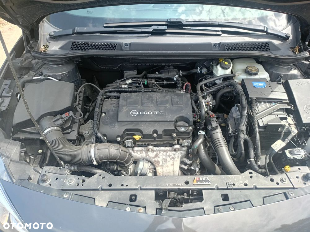 Opel Astra IV GTC 1.4 T Sport - 21