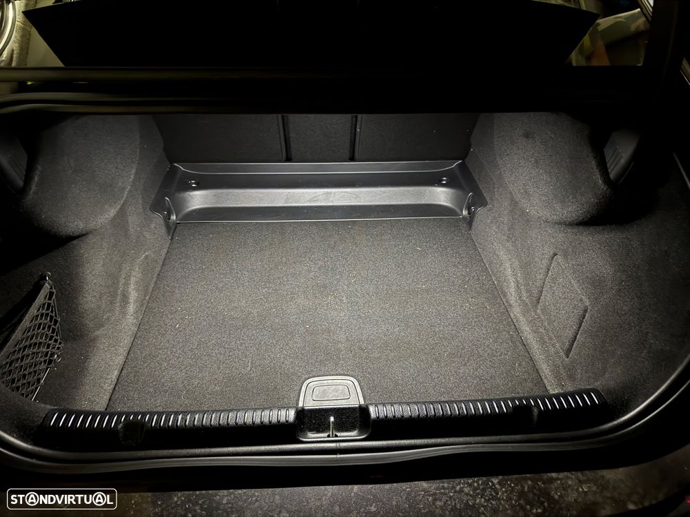 Mercedes-Benz EQE 350 - 10