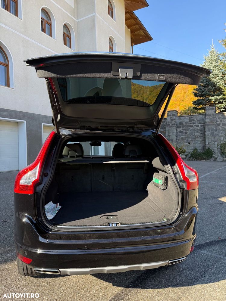 Volvo XC 60 D4AWD Kinetic - 5