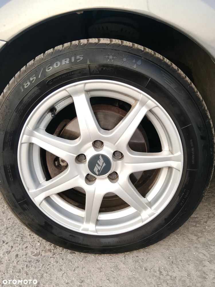 Volkswagen Polo 1.2 TDI DPF Comfortline - 19