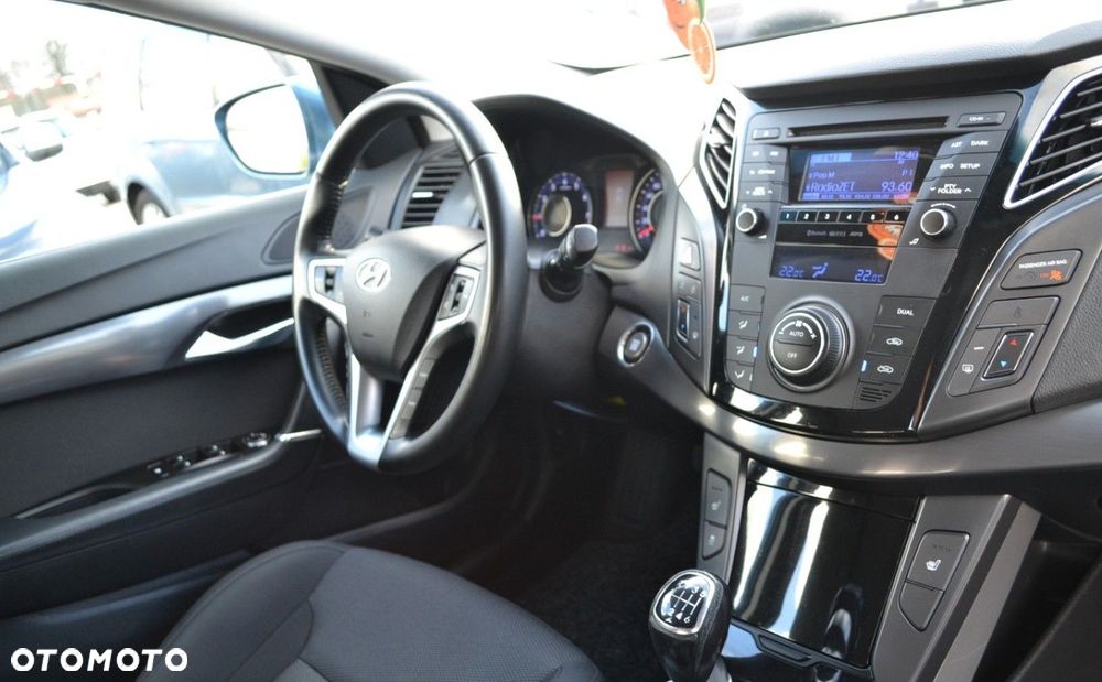 Hyundai i40 i40cw 1.6 Fifa World Cup Edition - 35