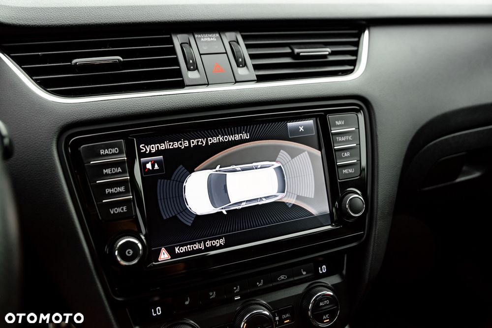 Skoda Octavia 2.0 TSI RS - 32
