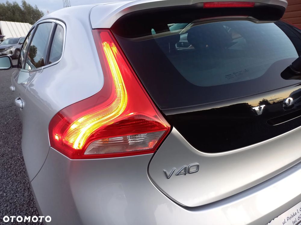 Volvo V40 D3 Momentum - 17