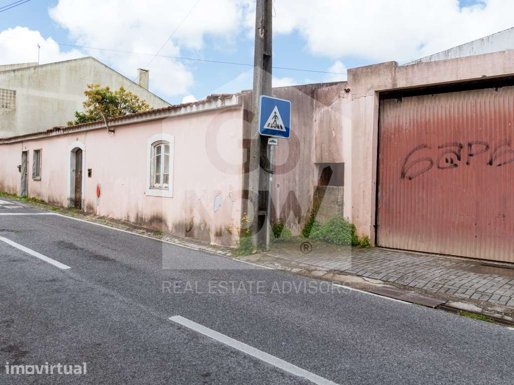 Moradia para reabilitação com terreno +3000m2 - Grande imagem: 3/15