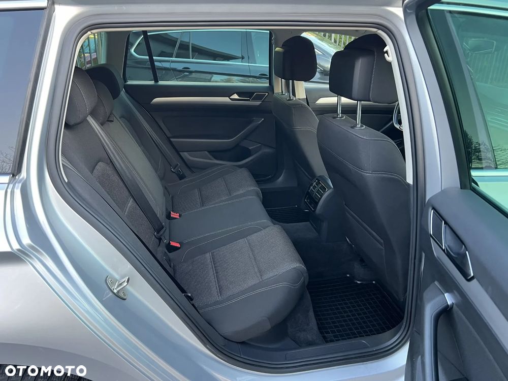 Volkswagen Passat 2.0 TDI BMT Comfortline - 8