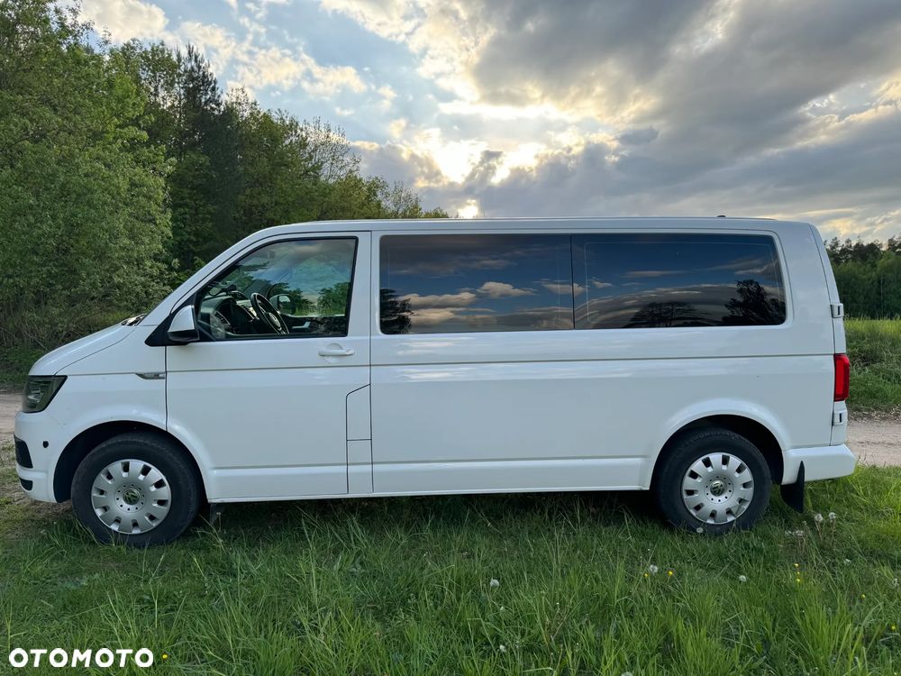 Volkswagen Caravelle 2.0 TDI L2 Comfortline DSG - 4