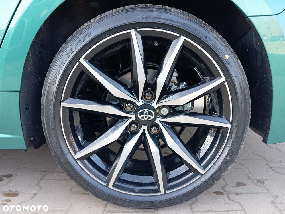 Toyota Corolla 2.0 Hybrid GR Sport - 18