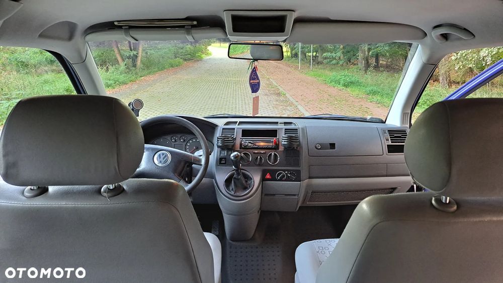 Volkswagen Transporter T5 TDI L1H1 - 18