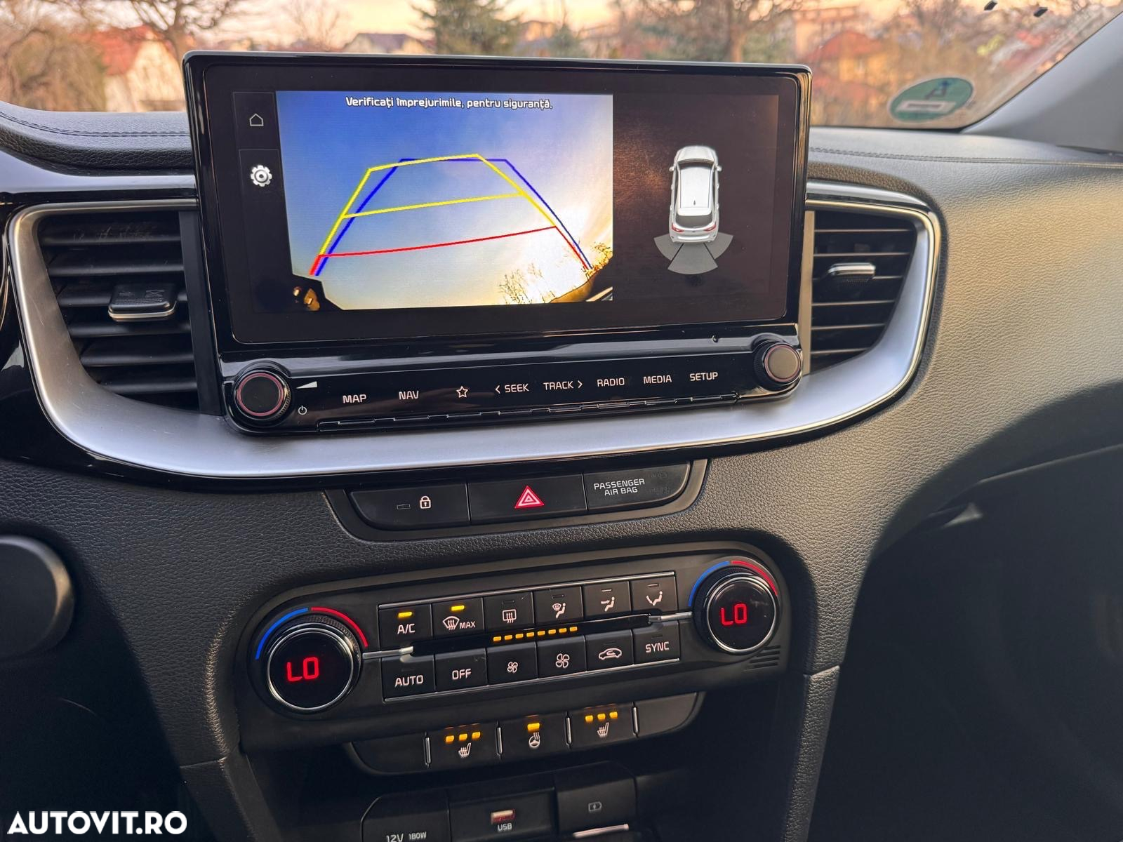 Kia Ceed 1.6 CRDi (48V Mild-Hybrid) DCT7 Vision - 10
