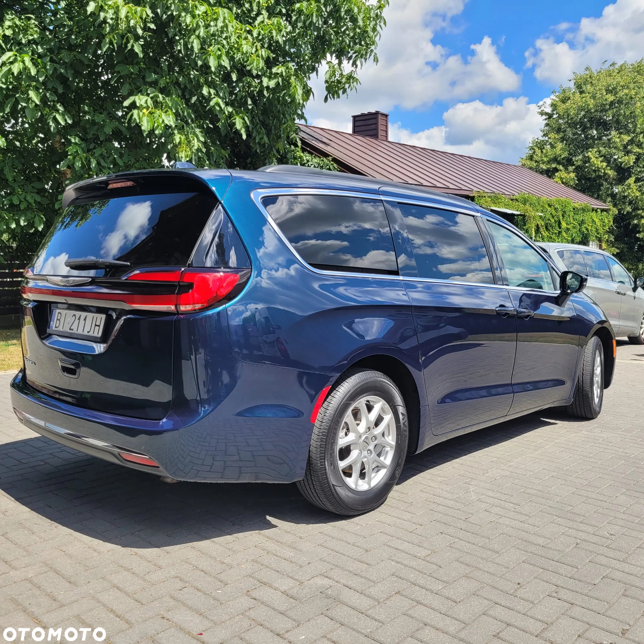 Chrysler Pacifica - 7