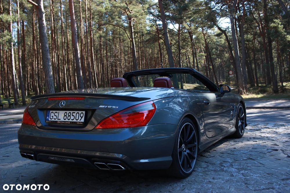 Mercedes-Benz SL 63 AMG - 7