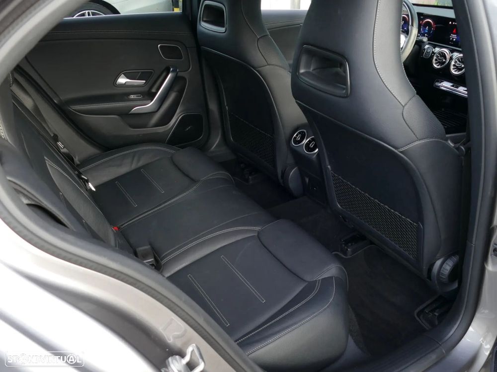 Mercedes-Benz A 250 e AMG Line - 32