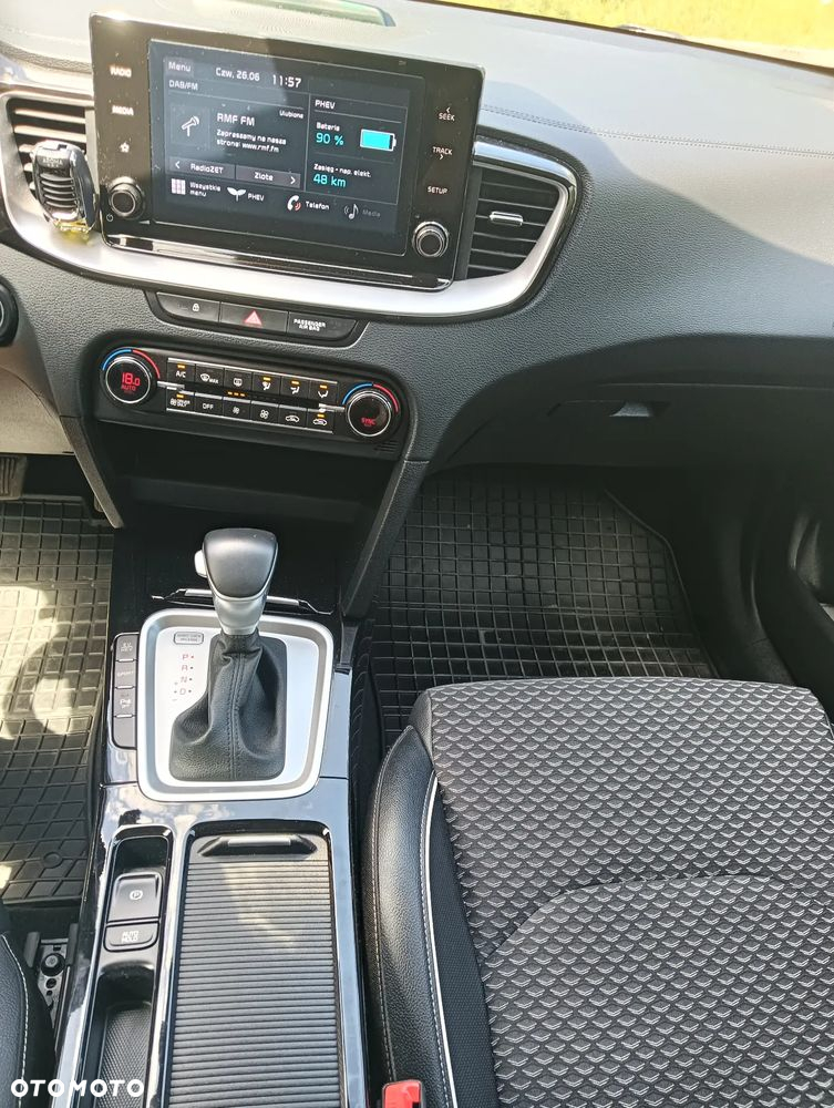 Kia XCeed 1.6 GDI PHEV L DCT - 12