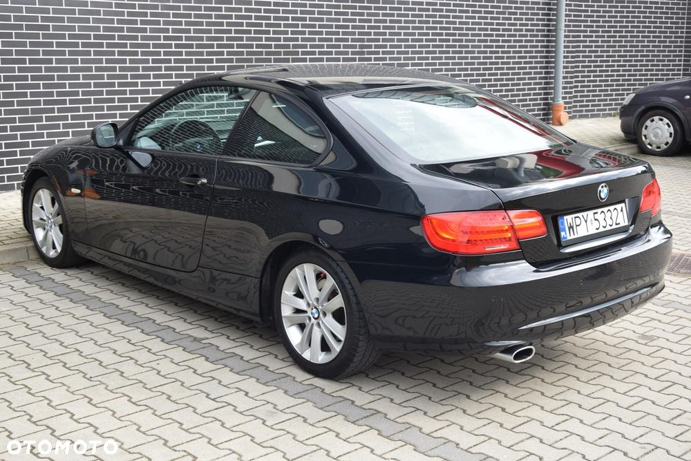BMW Seria 3 320d M Sport Edition - 18
