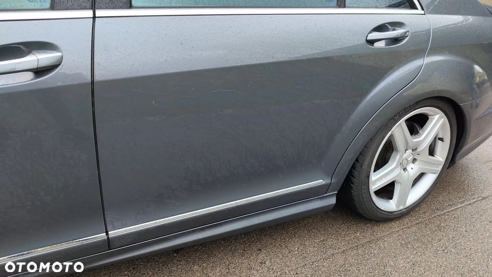 DRZWI LEWY TYŁ TYLNE ORYGINALNY LAKIER KOLOR C368 368 ZAMEK DOCIĄG KLAMKA KEYLESS GO SZYBA SUNGATE LUSTERKO 15 PIN KABLI ROLETA ŻALUZJA ELEKTRYCZNA MERCEDES S-KLASA W221 LONG - 3