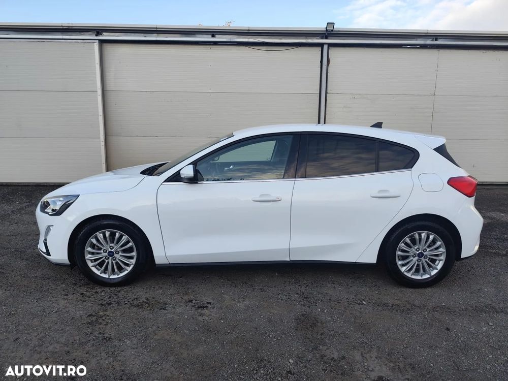 Ford Focus 1.0 EcoBoost 6MT MHEV Titanium - 8