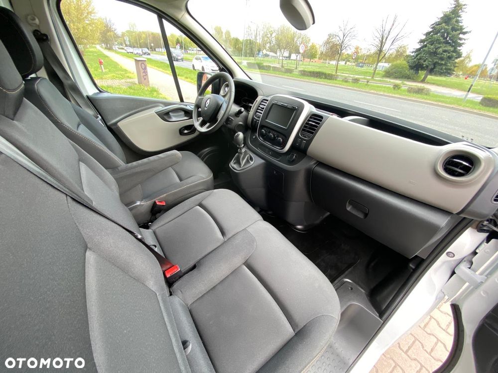 Renault TRAFIC 1,6 DCI 120KM L2 DŁUGI TYLKO 72.000 KM PRZEBIEGU PIERWSZY LAKIER - 39