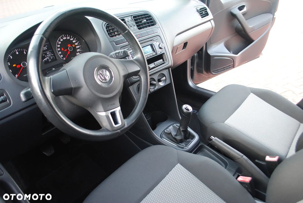 Volkswagen Polo - 9