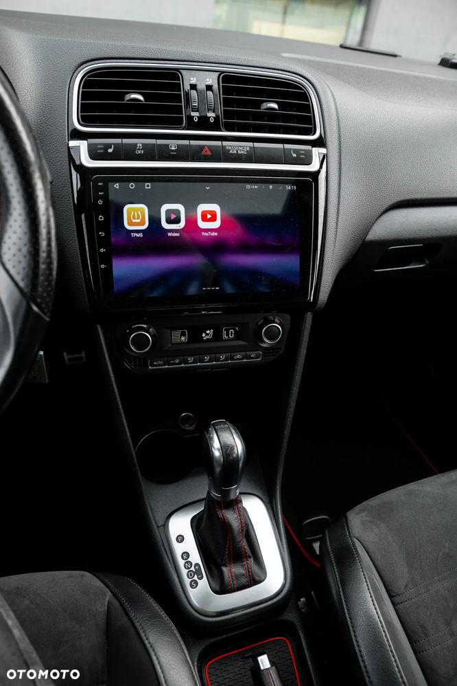 Volkswagen Polo 1.4 TSI GTI DSG - 27