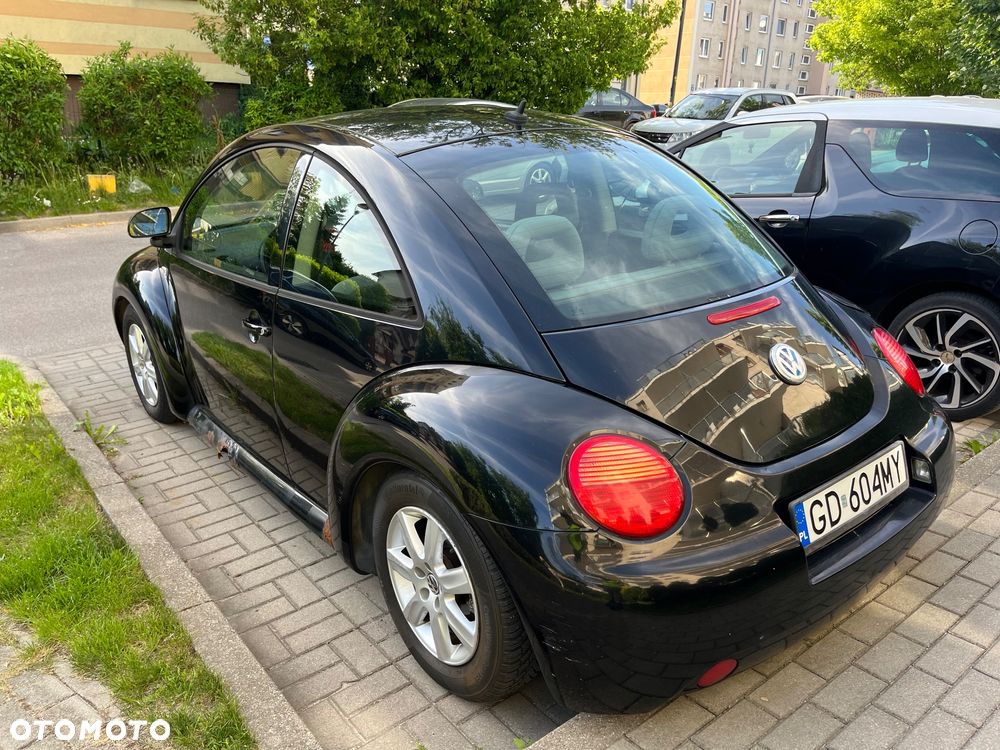 Volkswagen New Beetle - 4